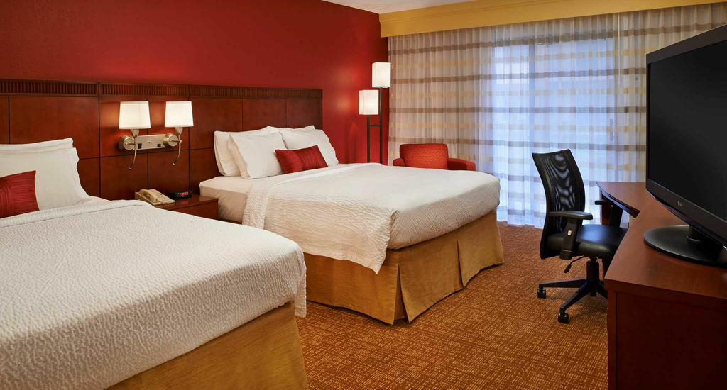 Courtyard By Marriott Detroit Troy Hotel Екстериор снимка